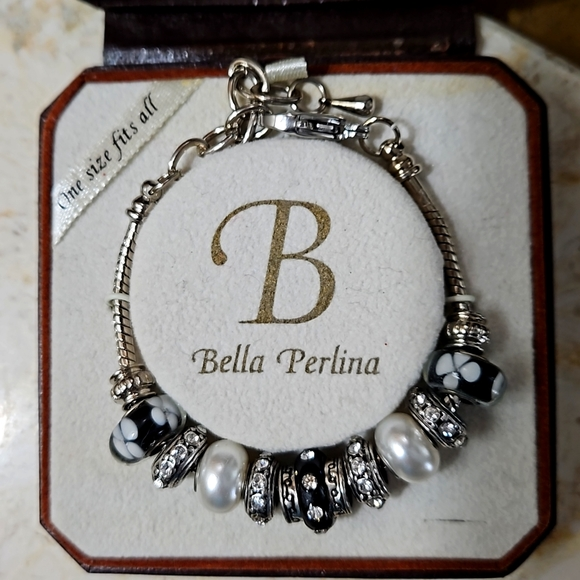 Nwt Bella Perlina Black White Bracelet